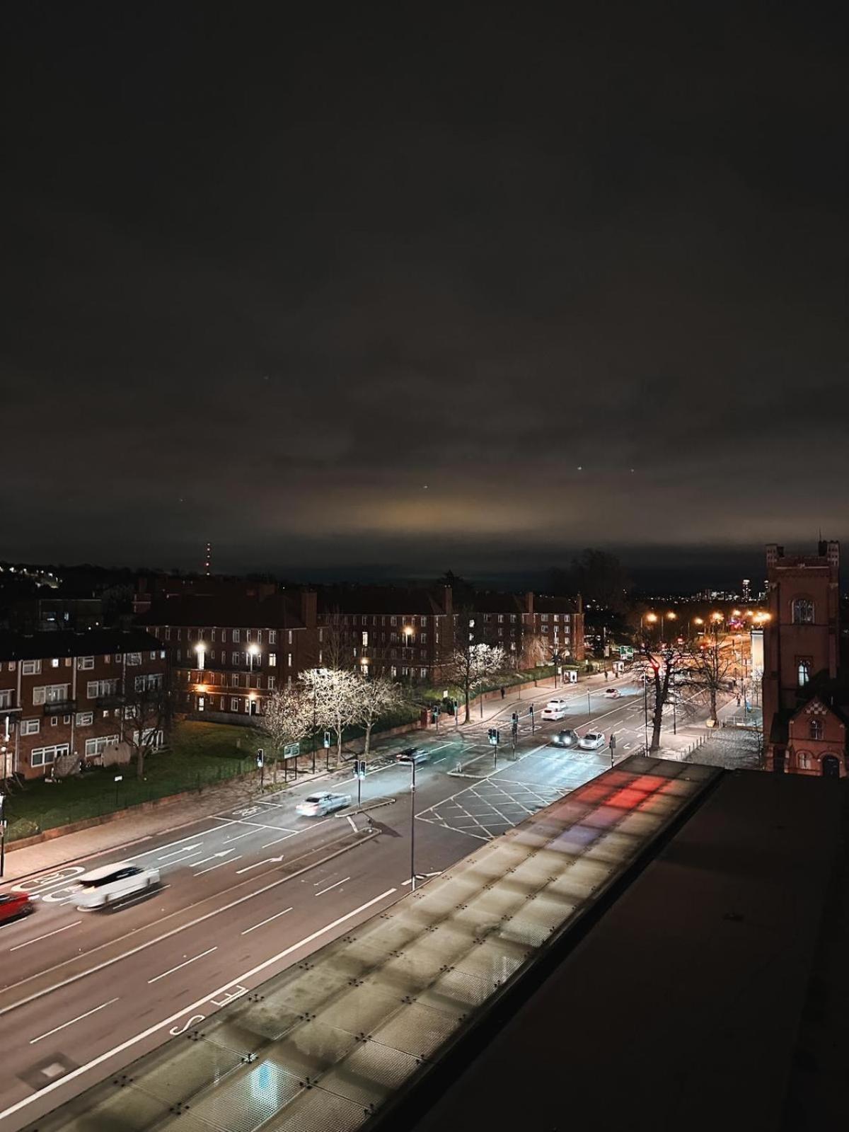 Apartment Modern And Spacious 2 Bedroom Flat In Streatham London