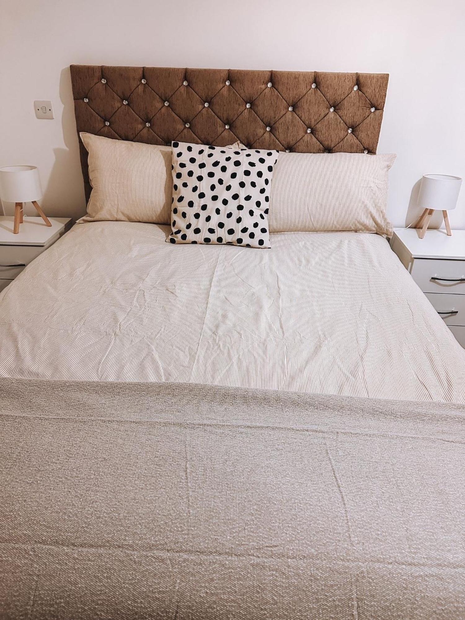 Modern And Spacious 2 Bedroom Flat In Streatham Apartment